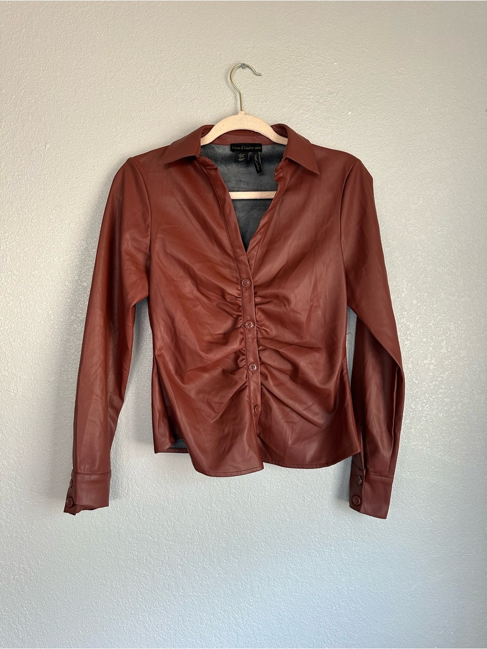 House of Harlow 1960 Brown Vegan Leather Long Sleeve Ruched Collared Top